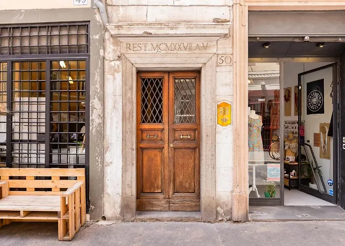 Domus Sant'angelo Apartment *